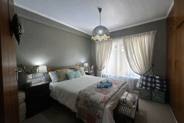 6 Bedroom Property for Sale in Pellissier Free State